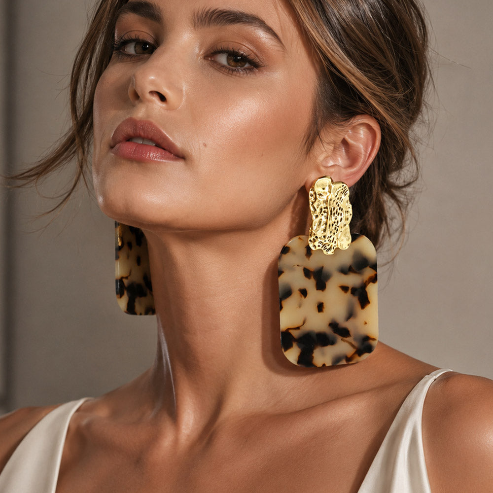 MILA | OVERSIZED EARRINGS