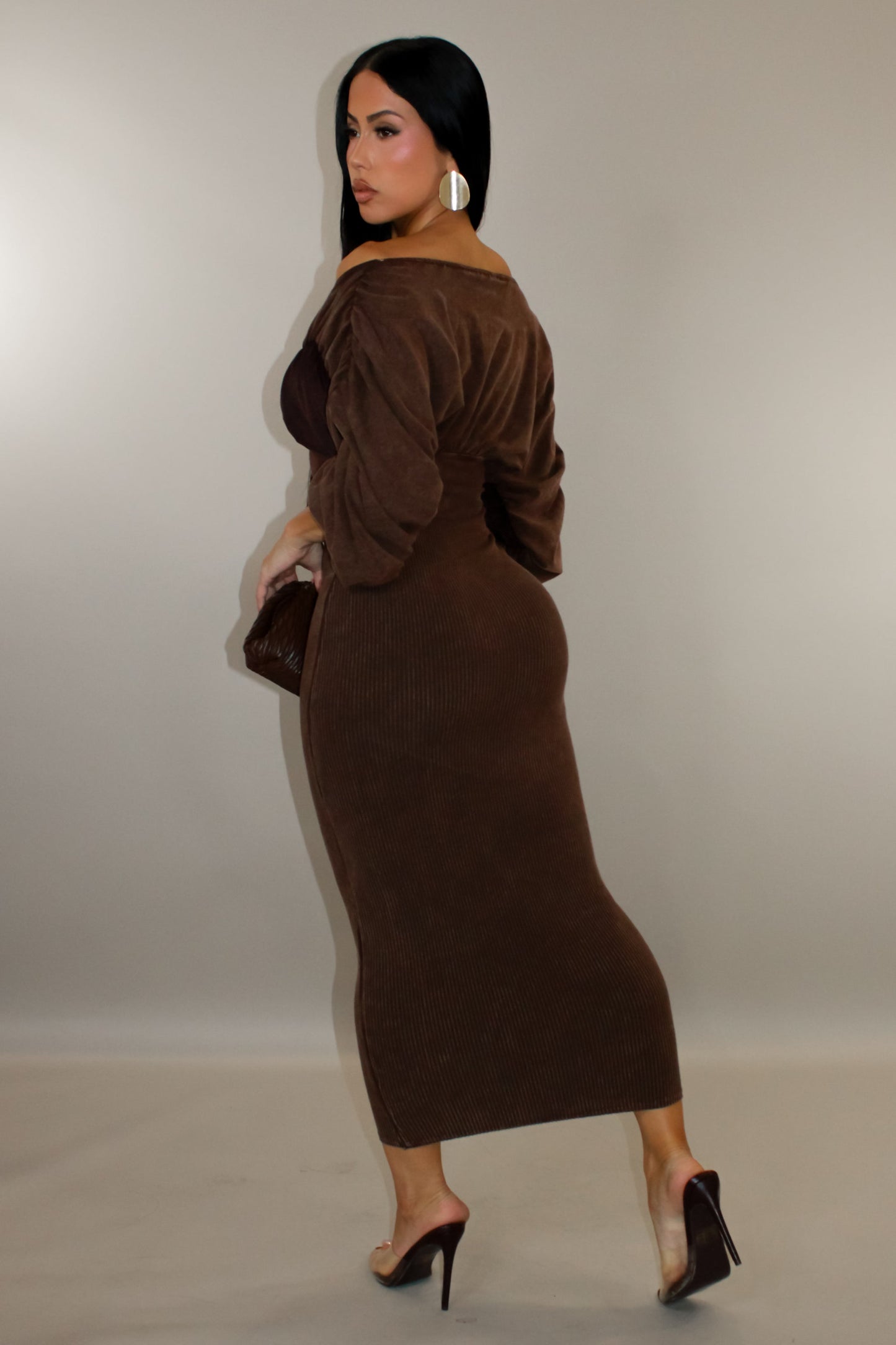 INVARIABLE   | DRESS BROWN