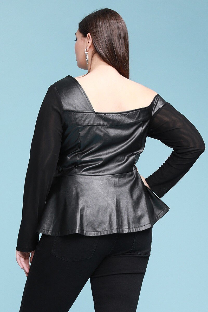 SOCIALITE | TOP