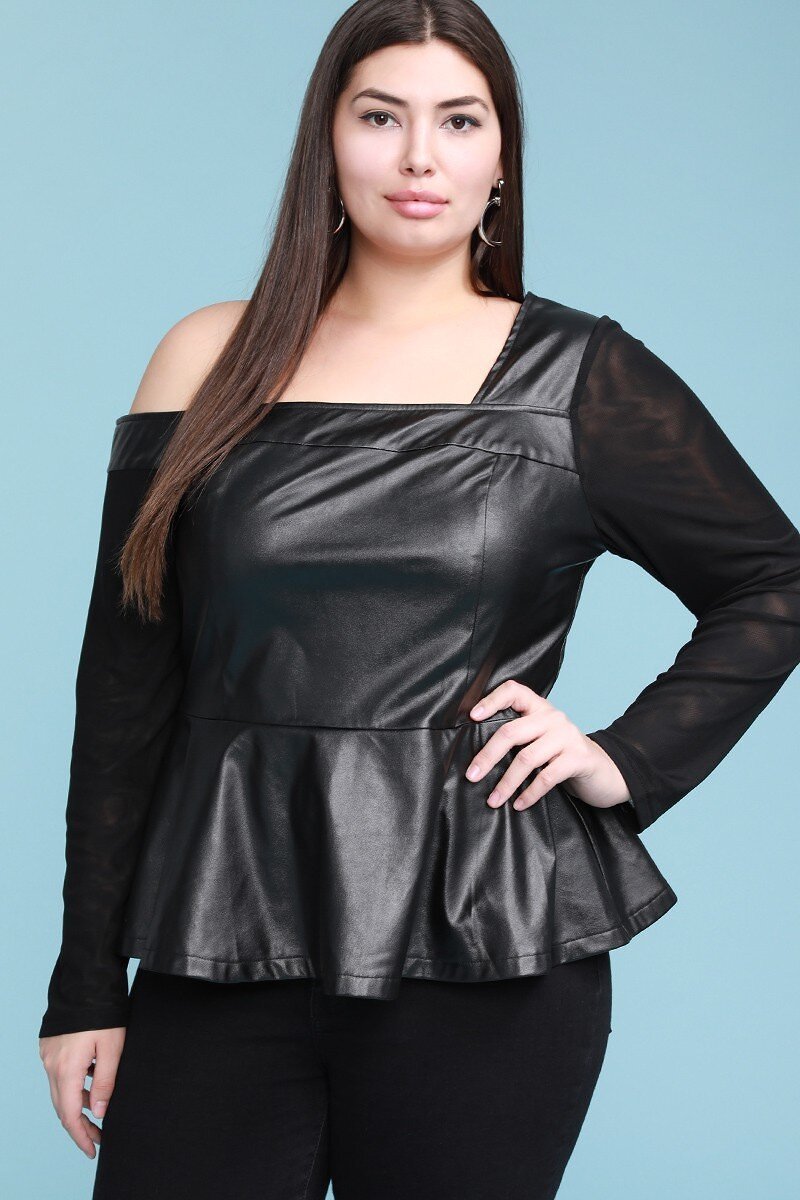 SOCIALITE | TOP