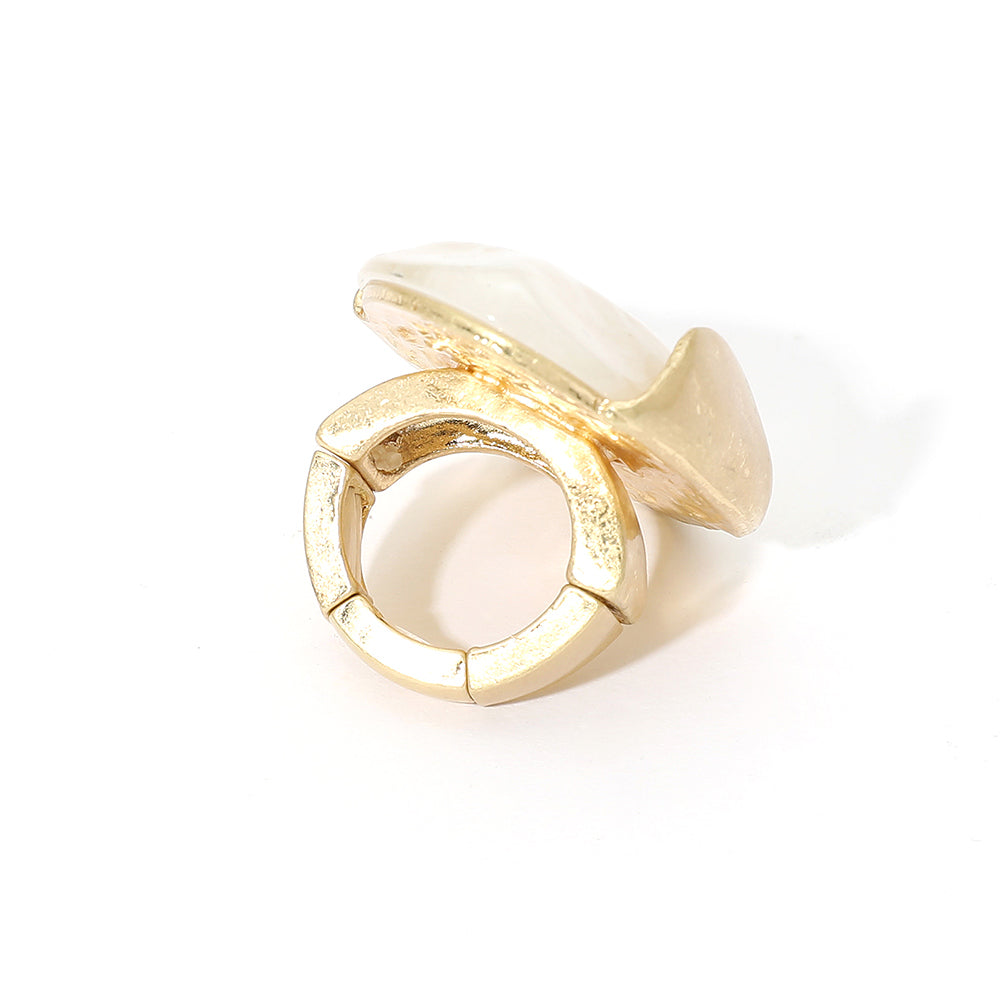 THE ART OF ATTENTION | RING
